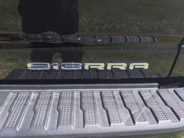 Used 2021 GMC Sierra 2500 Denali w/ Denali Black Diamond Edition AWD/4WD image 21