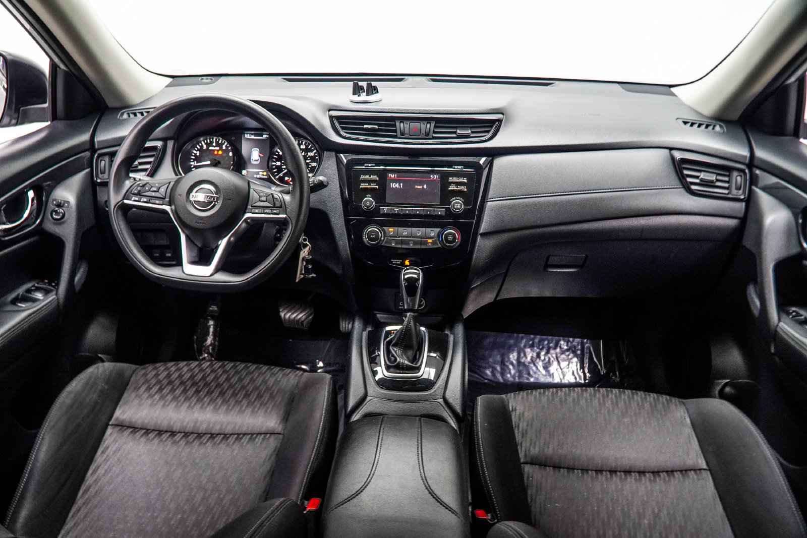 Used 2017 Nissan Rogue S FWD image 5