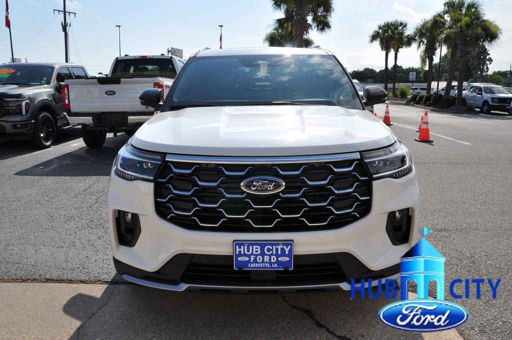 New 2026 Ford Explorer Platinum RWD image 8