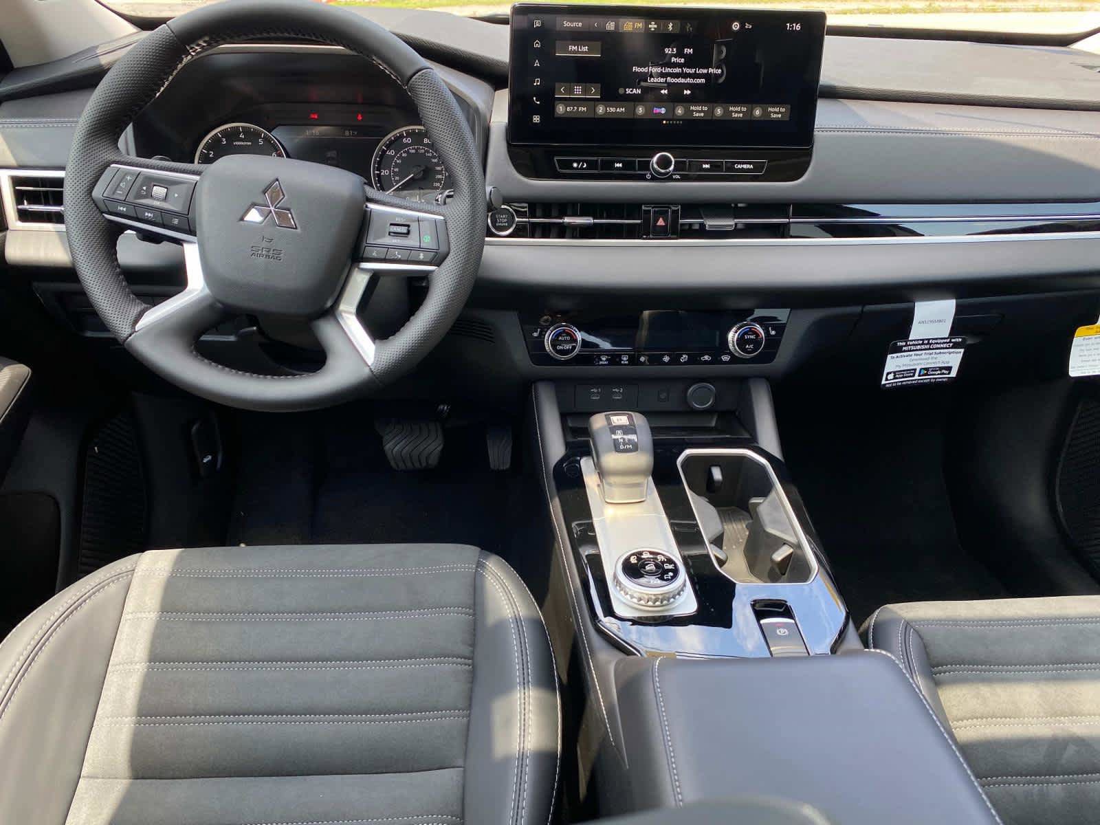 New 2025 Mitsubishi Outlander Trail Edition AWD/4WD image 12