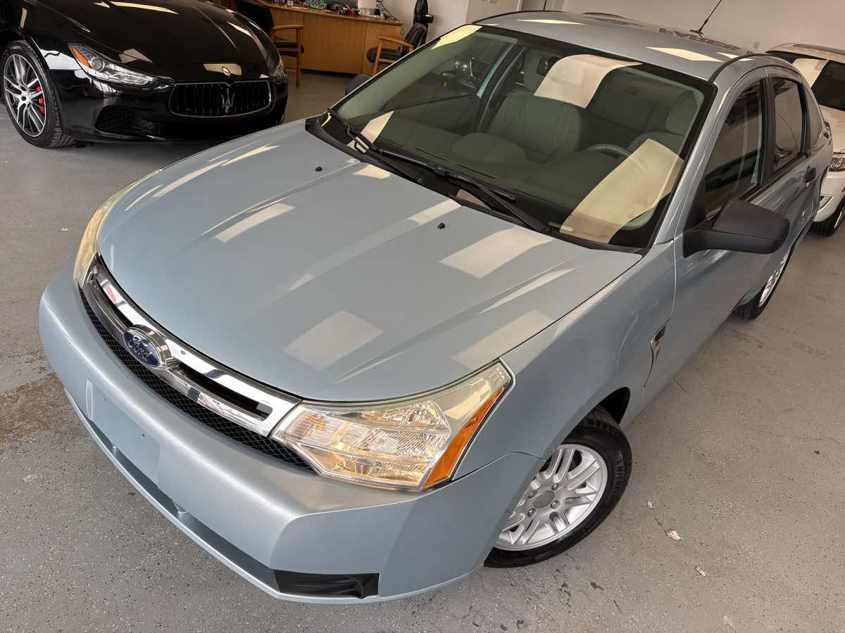 Used 2008 Ford Focus SE FWD image 9