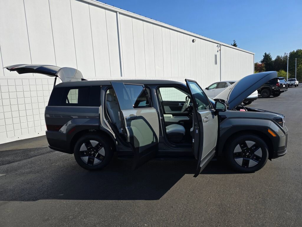 New 2026 Hyundai Santa Fe SE image 18