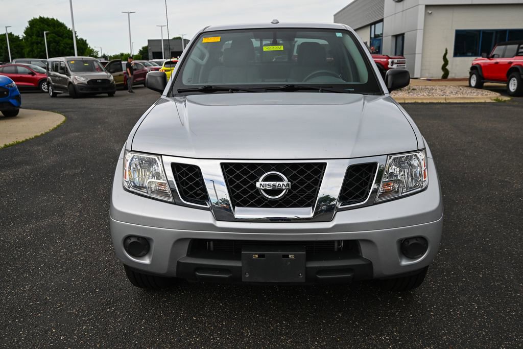 Used 2018 Nissan Frontier SV AWD/4WD image 10