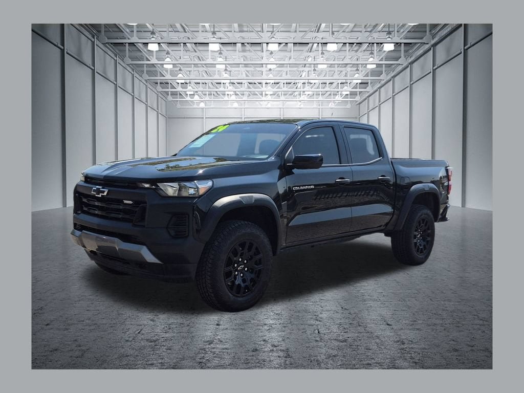Certified 2024 Chevrolet Colorado Trail Boss w/ Advanced Trailering Package AWD/4WD image 1