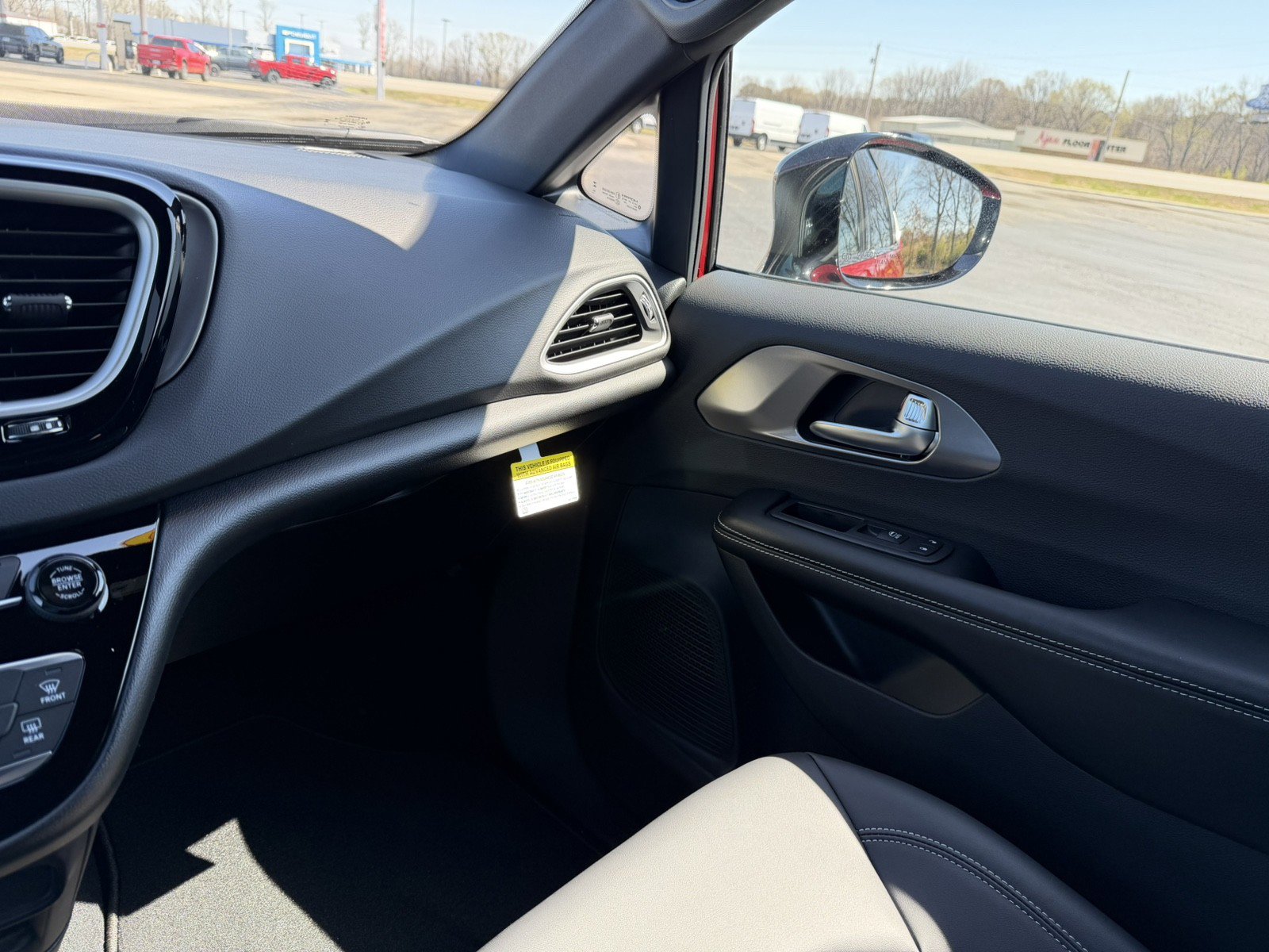 New 2026 Chrysler Voyager LX FWD image 26