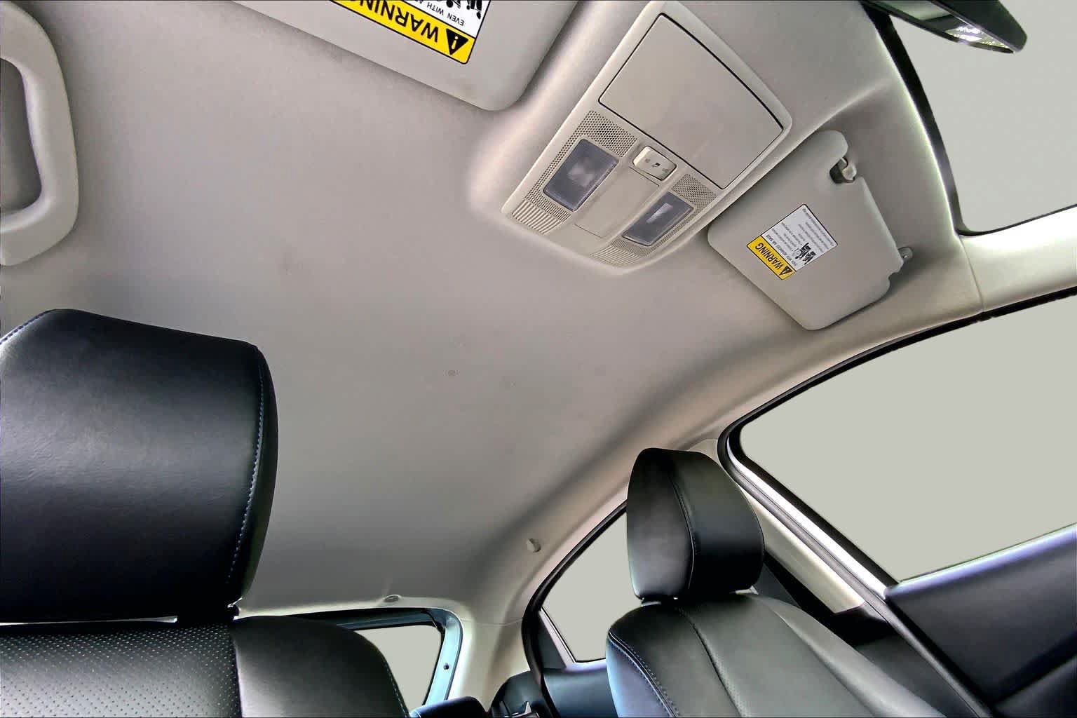 Used 2020 Toyota Yaris XLE FWD image 14