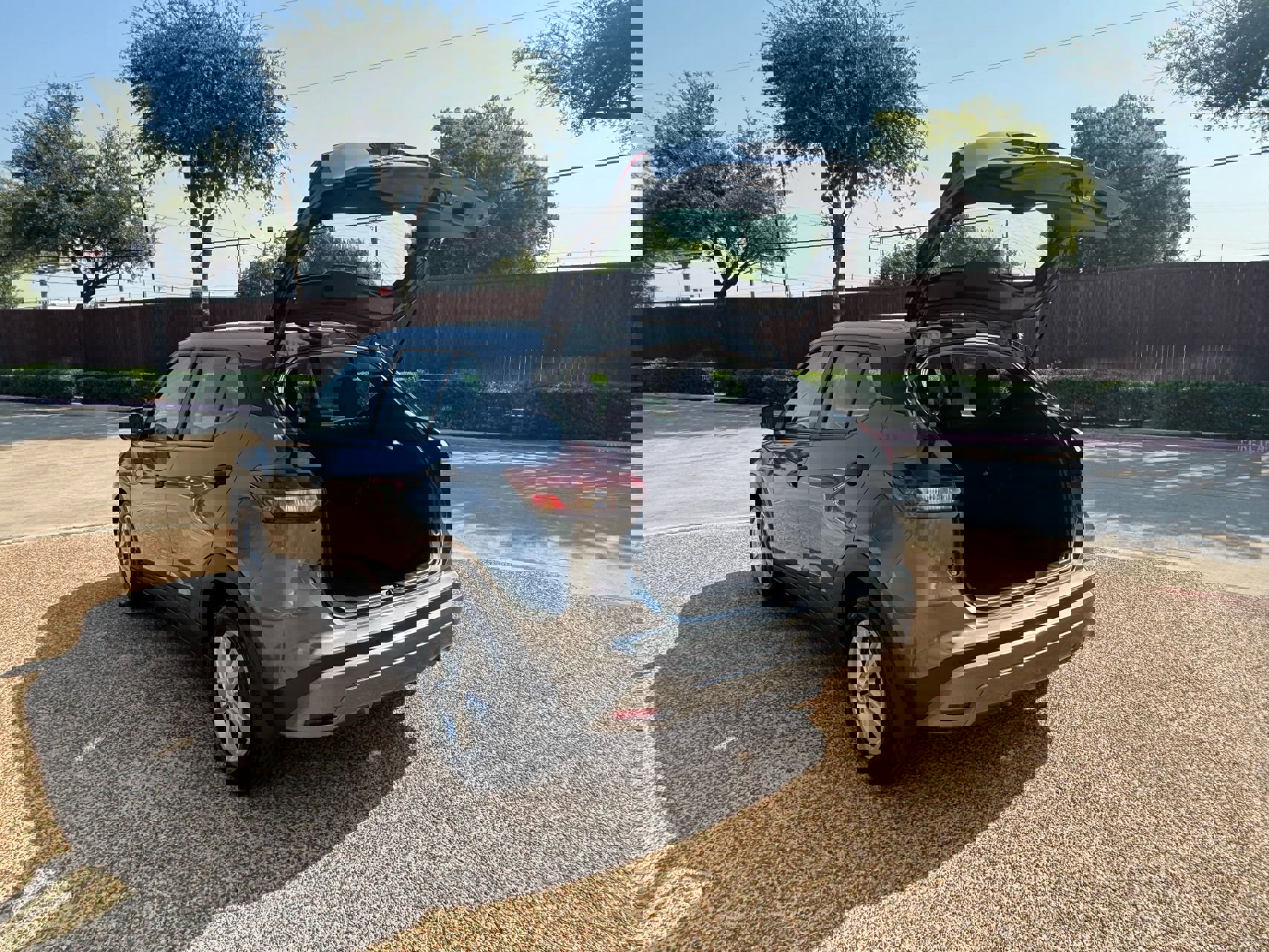 Used 2024 Nissan Kicks S image 14