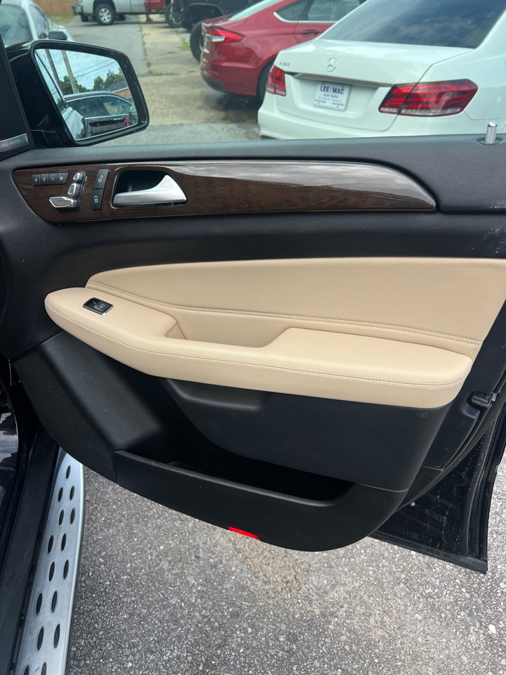 Used 2019 Mercedes-Benz GLS 450 4MATIC w/ Premium 1 Package image 19