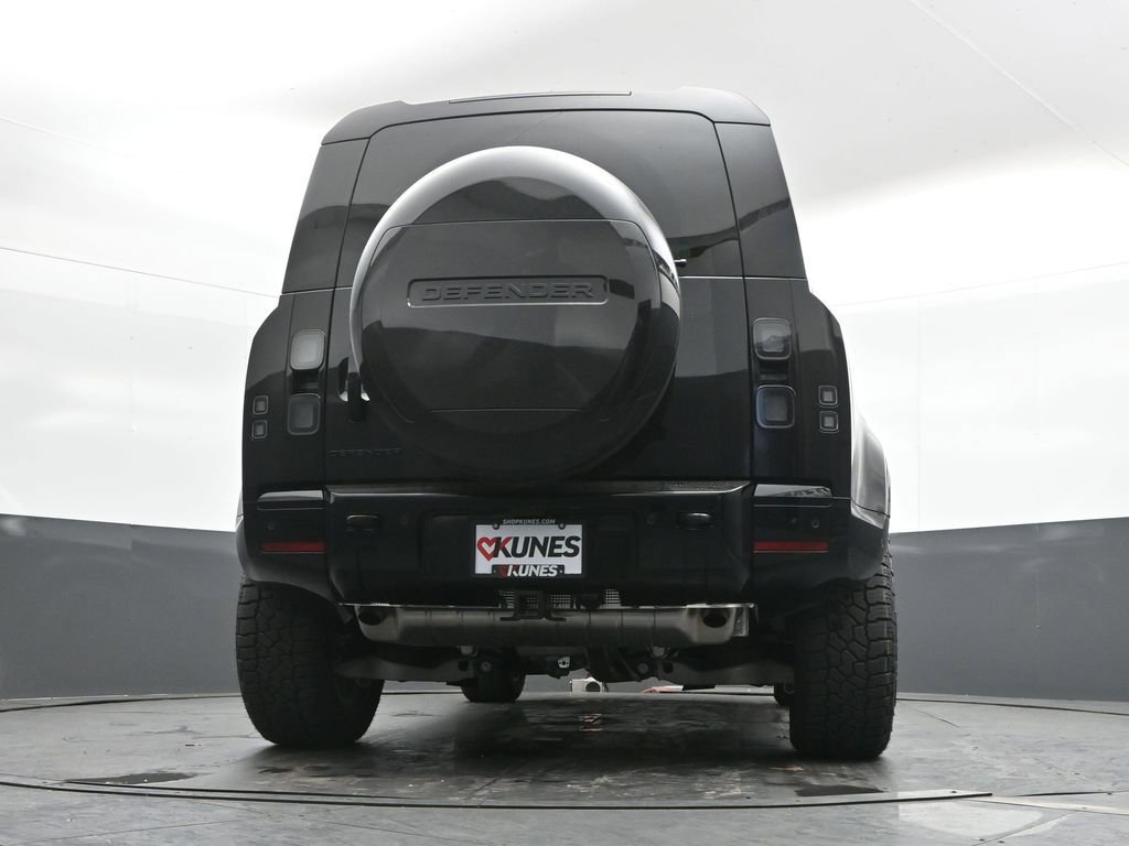 Used 2026 Land Rover Defender 110 X-Dynamic SE image 44