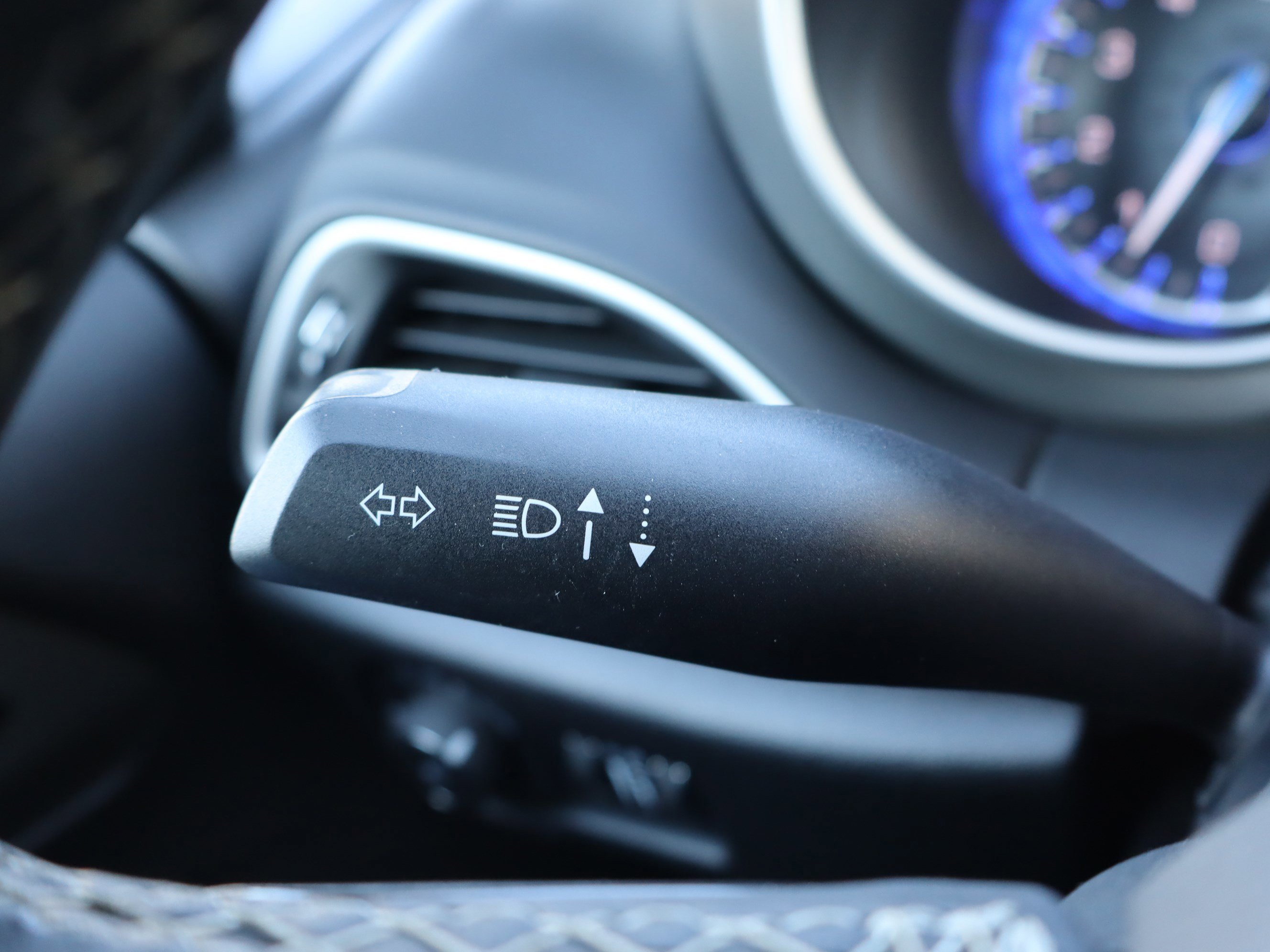 Used 2025 Chrysler Pacifica Select image 21