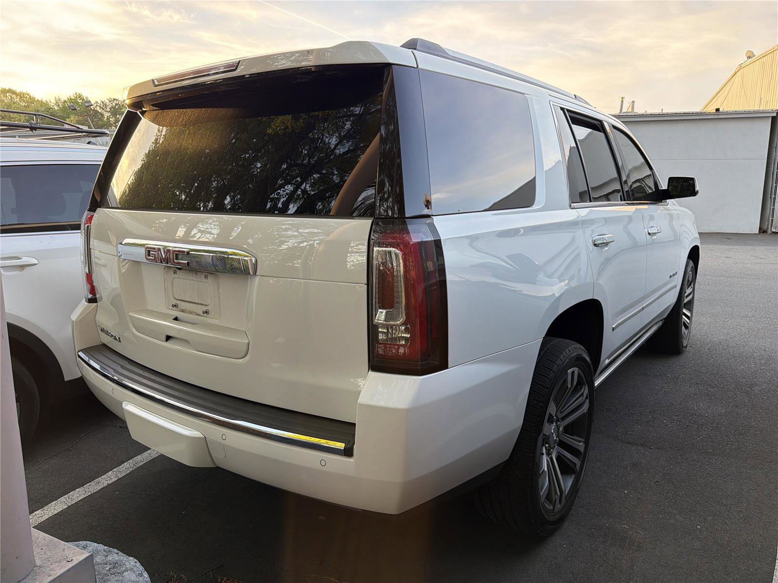 Used 2018 GMC Yukon Denali w/ Denali Ultimate Package image 4