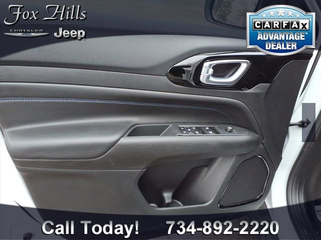 New 2026 Jeep Compass Limited image 13