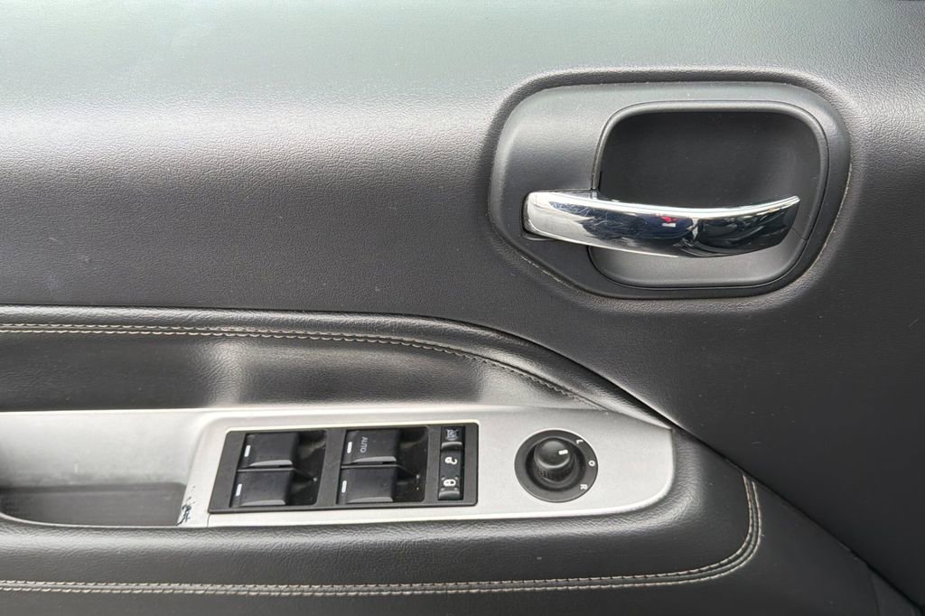 Used 2016 Jeep Compass Latitude image 11