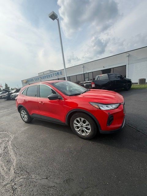 Used 2024 Ford Escape Active FWD image 3