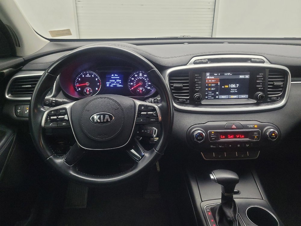 Used 2019 Kia Sorento LX w/ LX Convenience Package image 22