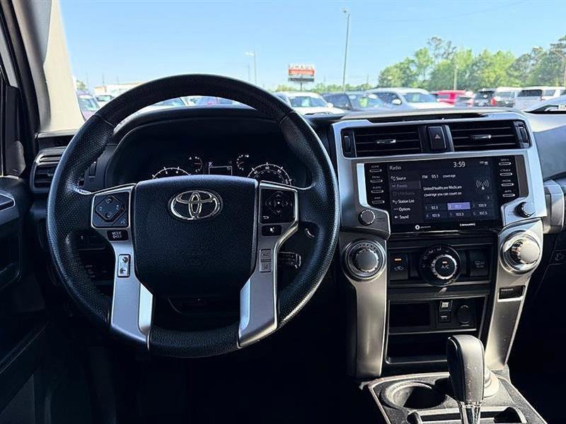 Used 2022 Toyota 4Runner SR5 AWD/4WD image 28