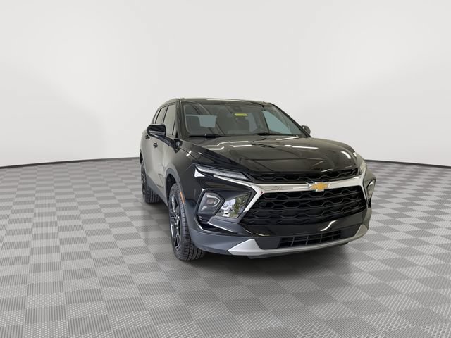 Certified 2023 Chevrolet Blazer LT w/ Driver Confidence Package FWD image 3