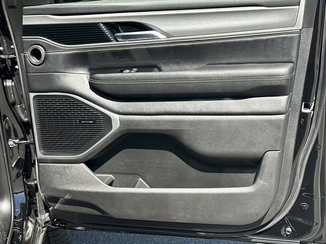 New 2026 Jeep Grand Wagoneer 4WD image 17
