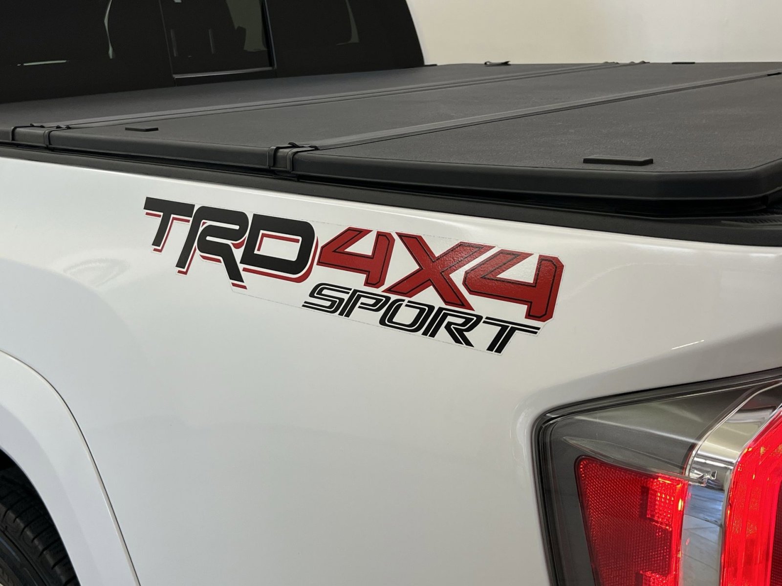 Used 2023 Toyota Tacoma TRD Sport image 28