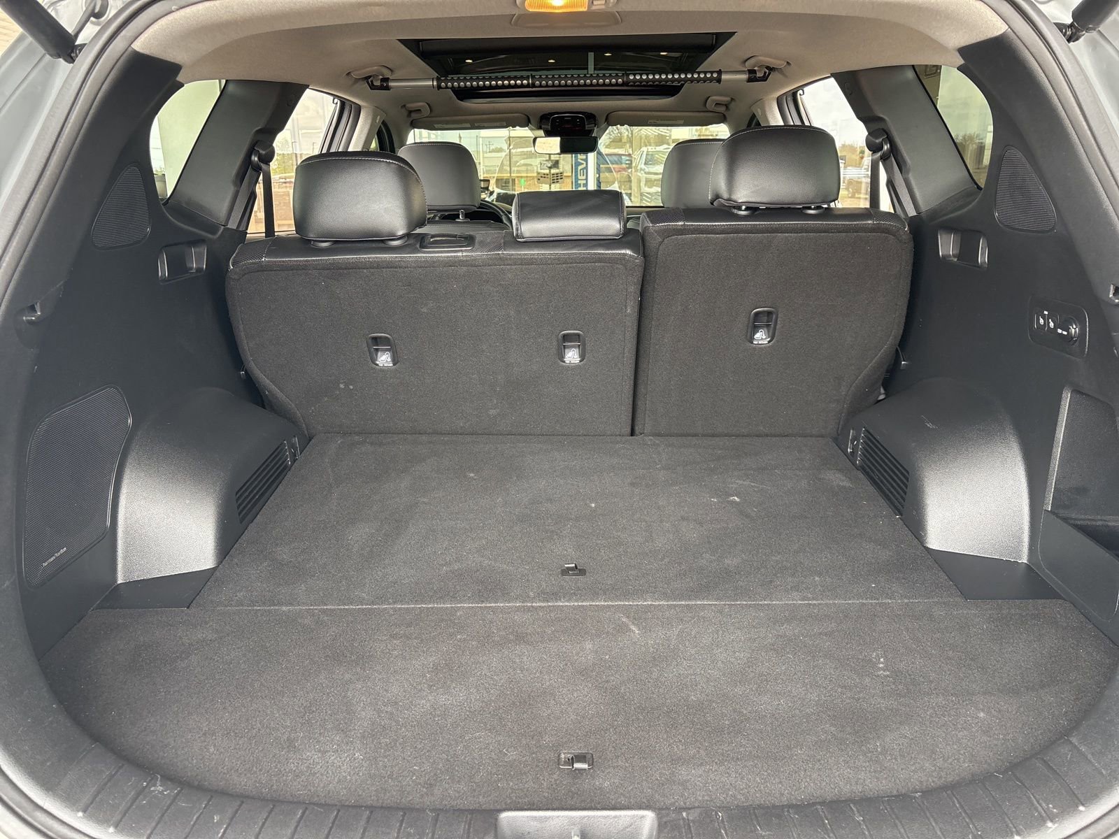 Used 2022 Hyundai Santa Fe Limited image 17