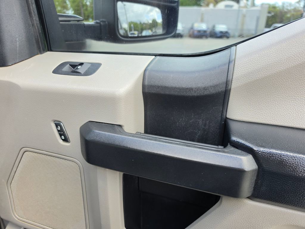 Used 2020 Ford F250 XL w/ STX Appearance Package AWD/4WD image 46