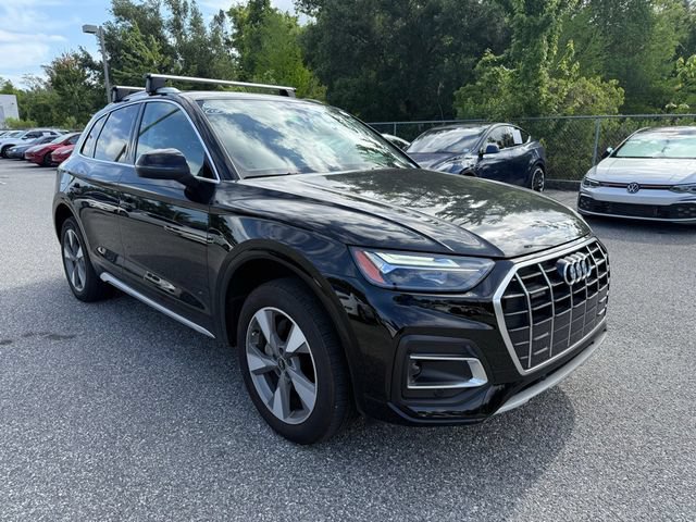 Used 2023 Audi Q5 2.0T Premium w/ Convenience Package AWD/4WD image 3