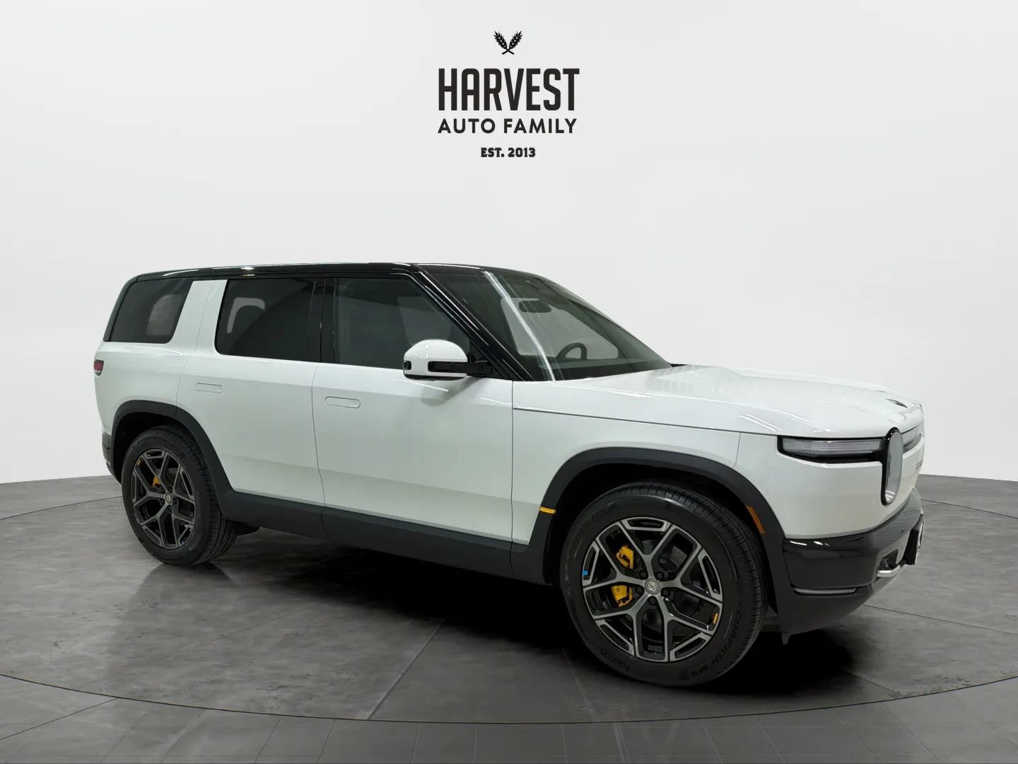 Used 2027 Rivian R2 Performance AWD/4WD image 9