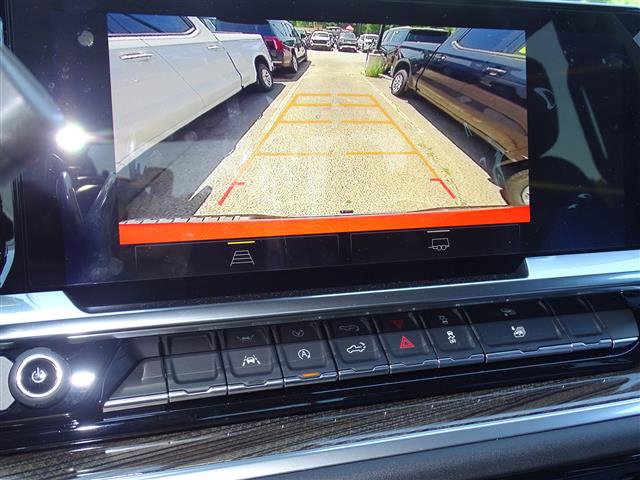 Used 2024 Chevrolet Silverado 1500 LT image 9