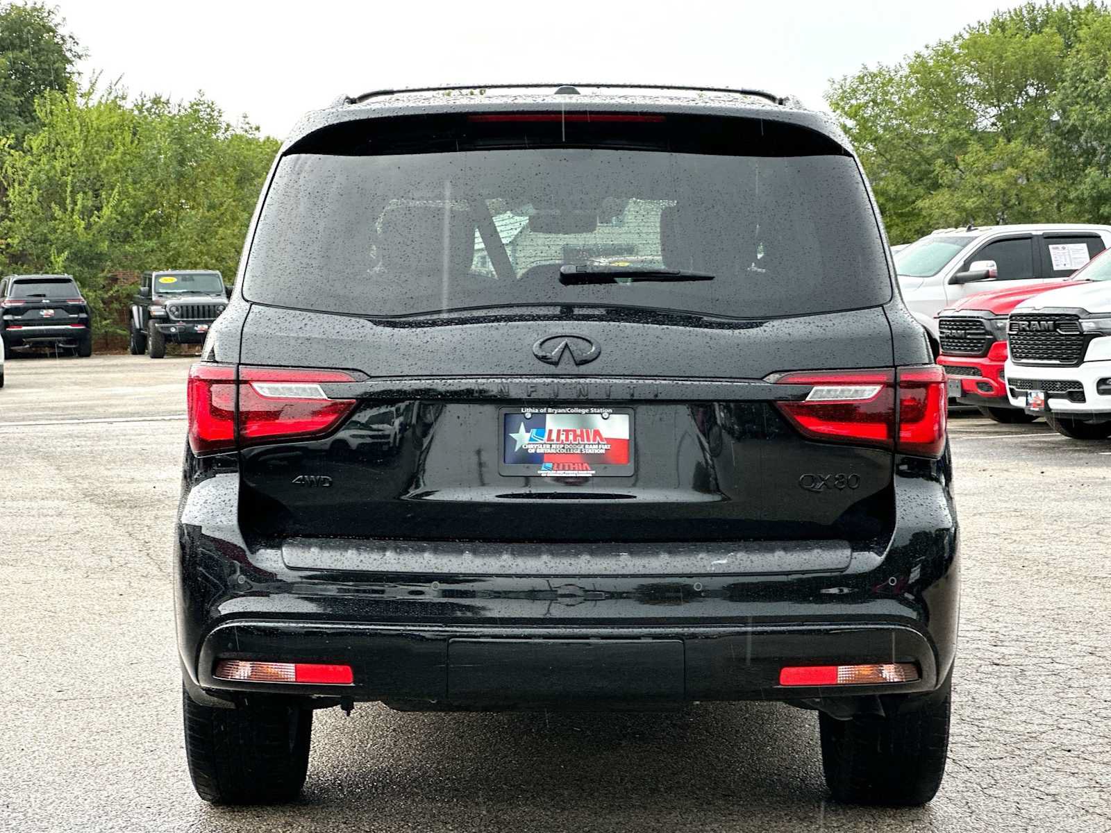Used 2023 INFINITI QX80 Sensory w/ Cargo Package AWD/4WD image 14