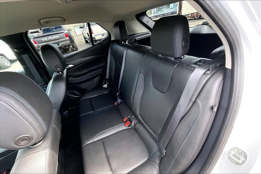 Used 2025 Buick Encore GX Sport Touring FWD image 25