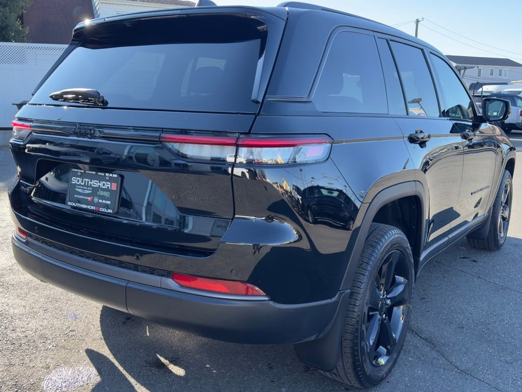 New 2026 Jeep Grand Cherokee Limited w/ Limited Altitude Package image 7