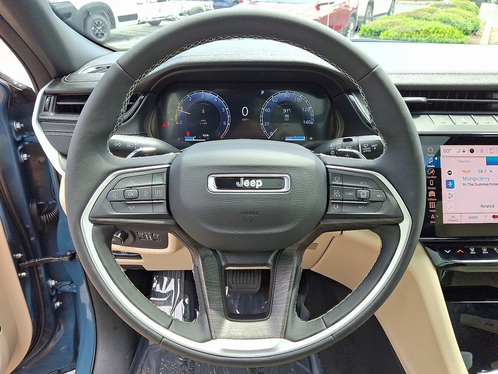 Certified 2026 Jeep Grand Cherokee Limited w/ Limited Altitude Package AWD/4WD image 20