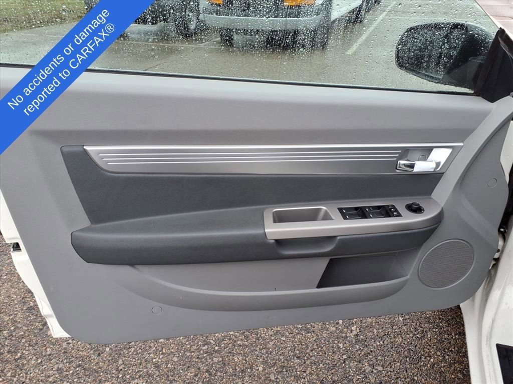 Used 2008 Chrysler Sebring Touring w/ Special Touring Group image 10