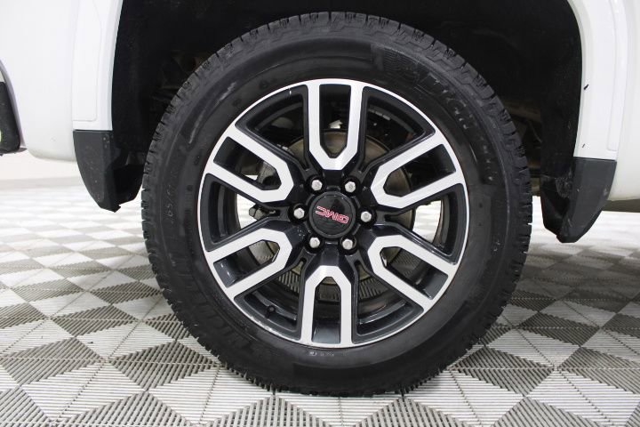 Used 2024 GMC Sierra 1500 AT4 w/ Technology Package image 49