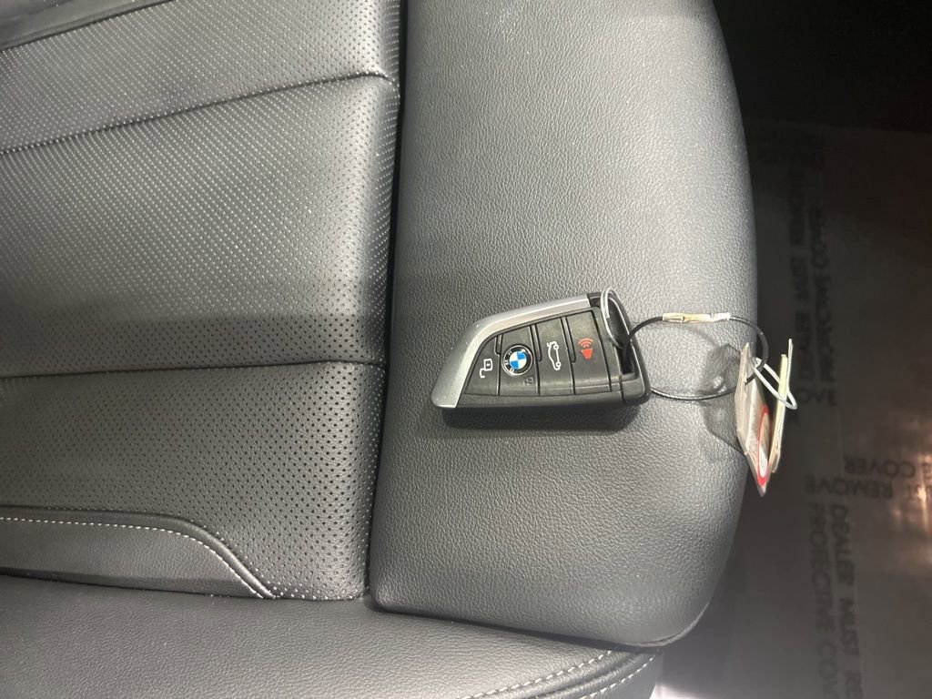 Used 2025 BMW 330i xDrive Sedan image 25