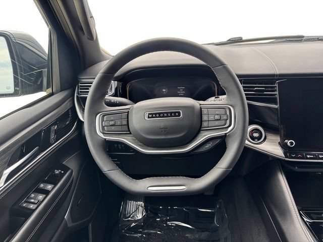 Used 2023 Jeep Wagoneer Series II w/ Flexible Seating Group AWD/4WD image 13