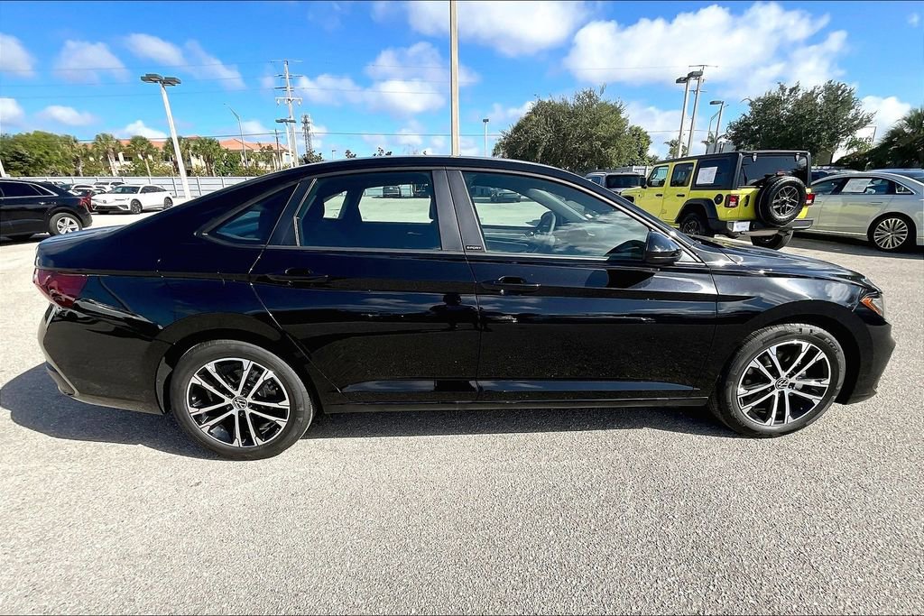 New 2026 Volkswagen Jetta Sport FWD image 4