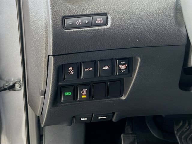 Used 2015 Nissan Rogue SL w/ SL Premium Package FWD image 10