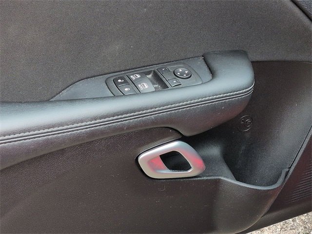 Used 2023 Dodge Challenger SXT image 13