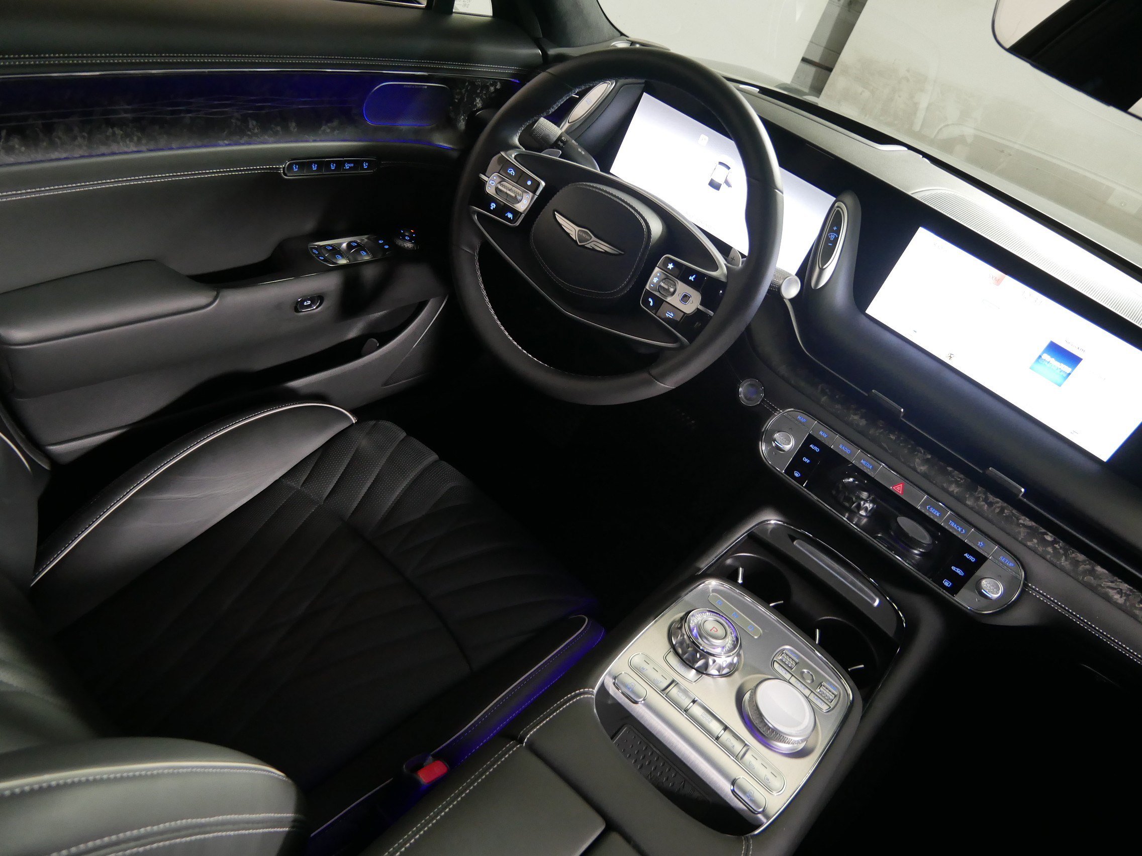 Certified 2024 Genesis G90 3.5T AWD/4WD image 9