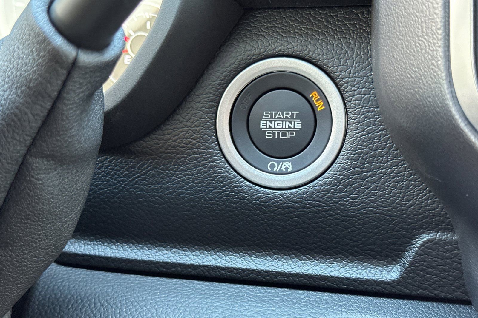 New 2026 RAM 3500 Big Horn AWD/4WD image 23
