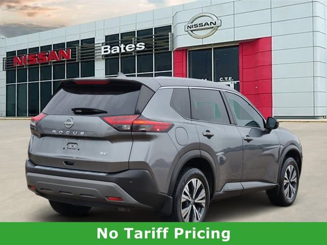 Used 2022 Nissan Rogue SV w/ SV Premium Package FWD image 4