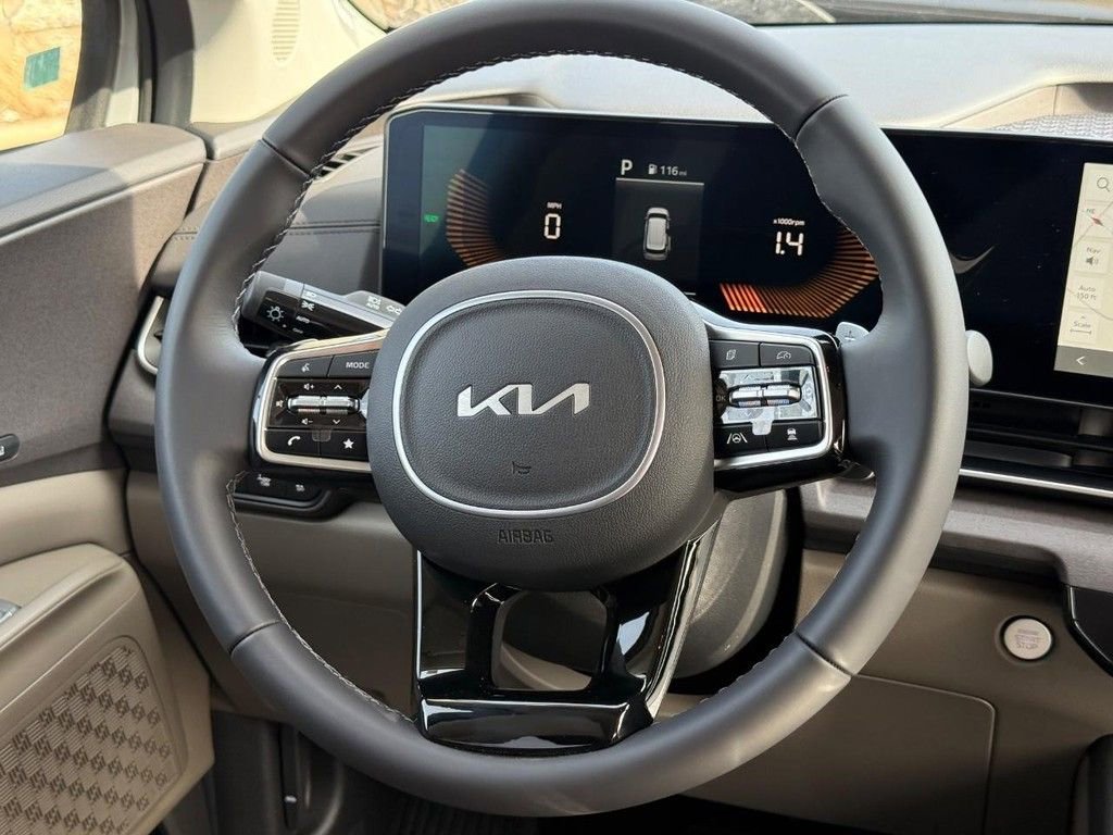 New 2026 Kia Carnival EX image 8