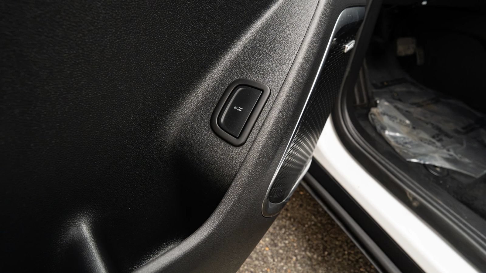 Used 2026 GMC Acadia Elevation w/ Elevation Premium Package FWD image 40