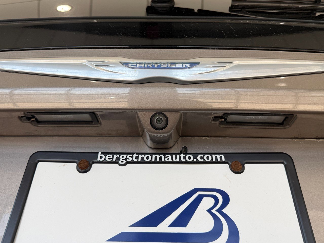 Used 2017 Chrysler Pacifica Touring Plus image 11