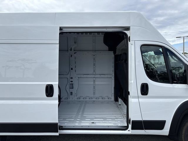 New 2026 RAM ProMaster 3500 w/ Convenience Group FWD image 13
