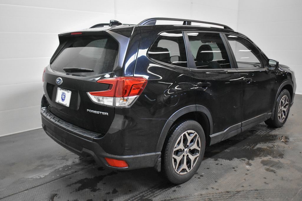 Used 2021 Subaru Forester Premium image 5