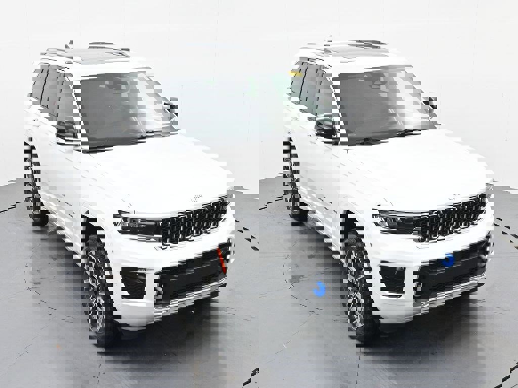 Used 2023 Jeep Grand Cherokee Overland image 20