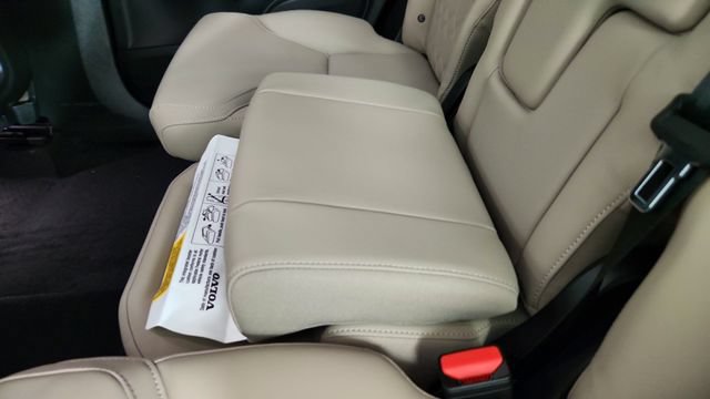 Used 2027 Volvo XC90 B6 Plus AWD/4WD image 32
