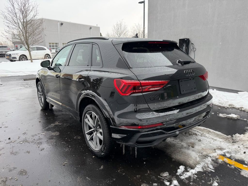 New 2025 Audi Q3 2.0T Premium image 3